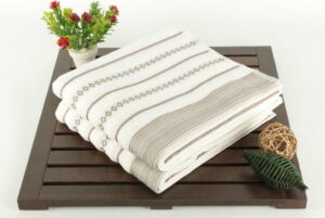 Sada 2 krémových ručníků Patricia Bombeli