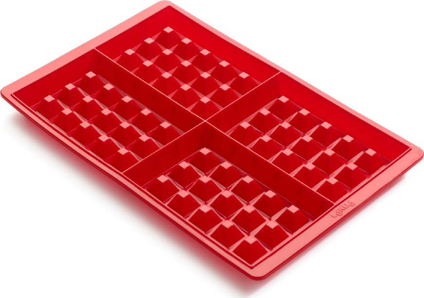 Červená silikonová forma na wafle Lékué LÉKUÉ