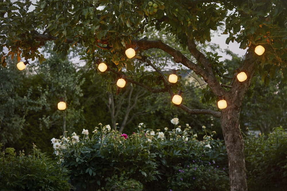 Černý venkovní světelný party LED řetěz Star Trading Circus Maxi Star Trading