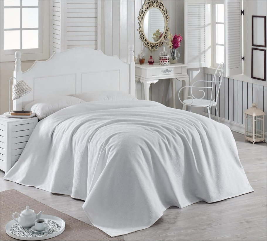 Bílý bavlněný lehký přehoz přes postel Magnona