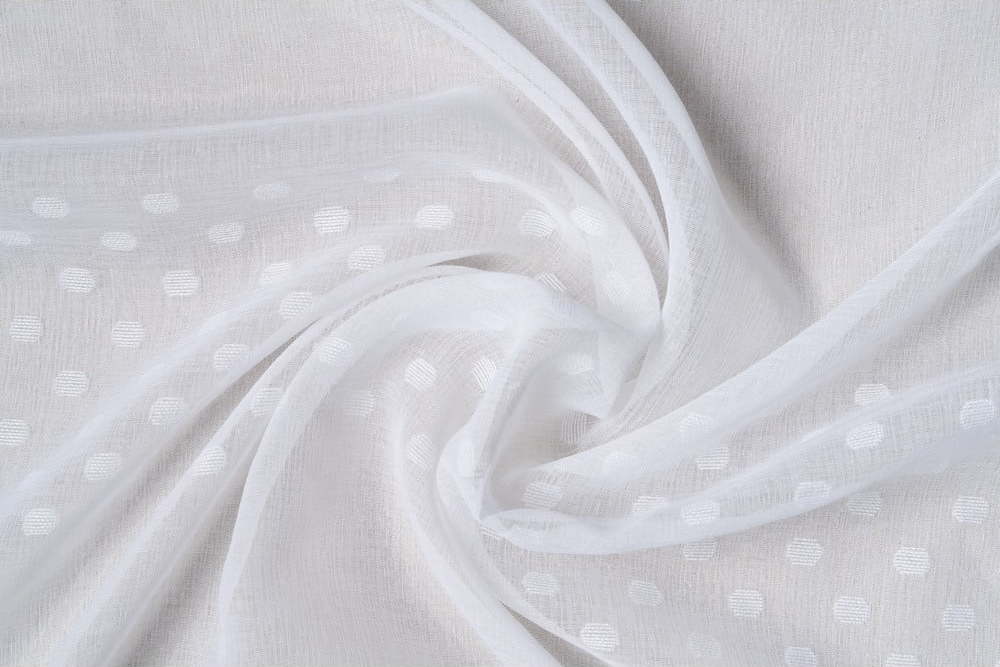 Bílá záclona 140x260 cm Aurea – Mendola Fabrics Mendola Fabrics