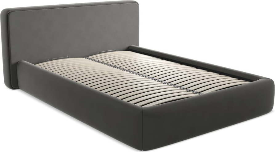 Tmavě šedá čalouněná dvoulůžková postel s úložným prostorem s roštem 140x200 cm Kiana – Makamii Makamii