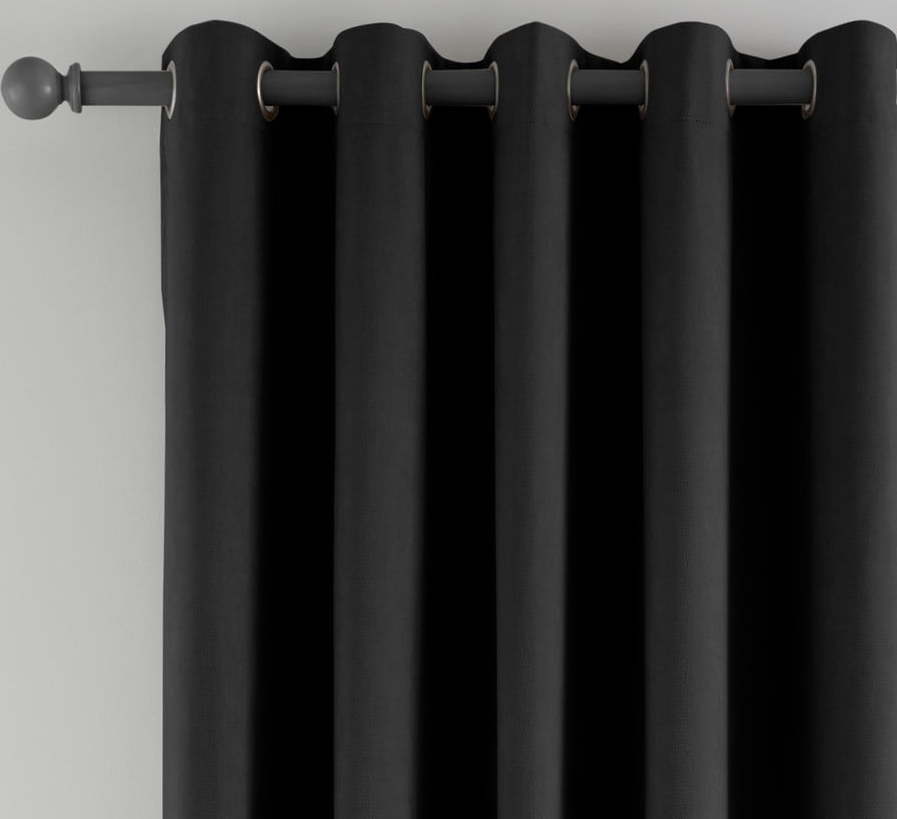 Černý zatemňovací/termo závěs do dveří 168x213 cm Wilson – Catherine Lansfield Catherine Lansfield
