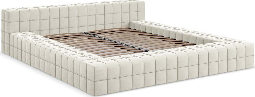 Krémová čalouněná dvoulůžková postel s roštem 140x200 cm Akela – Makamii Makamii