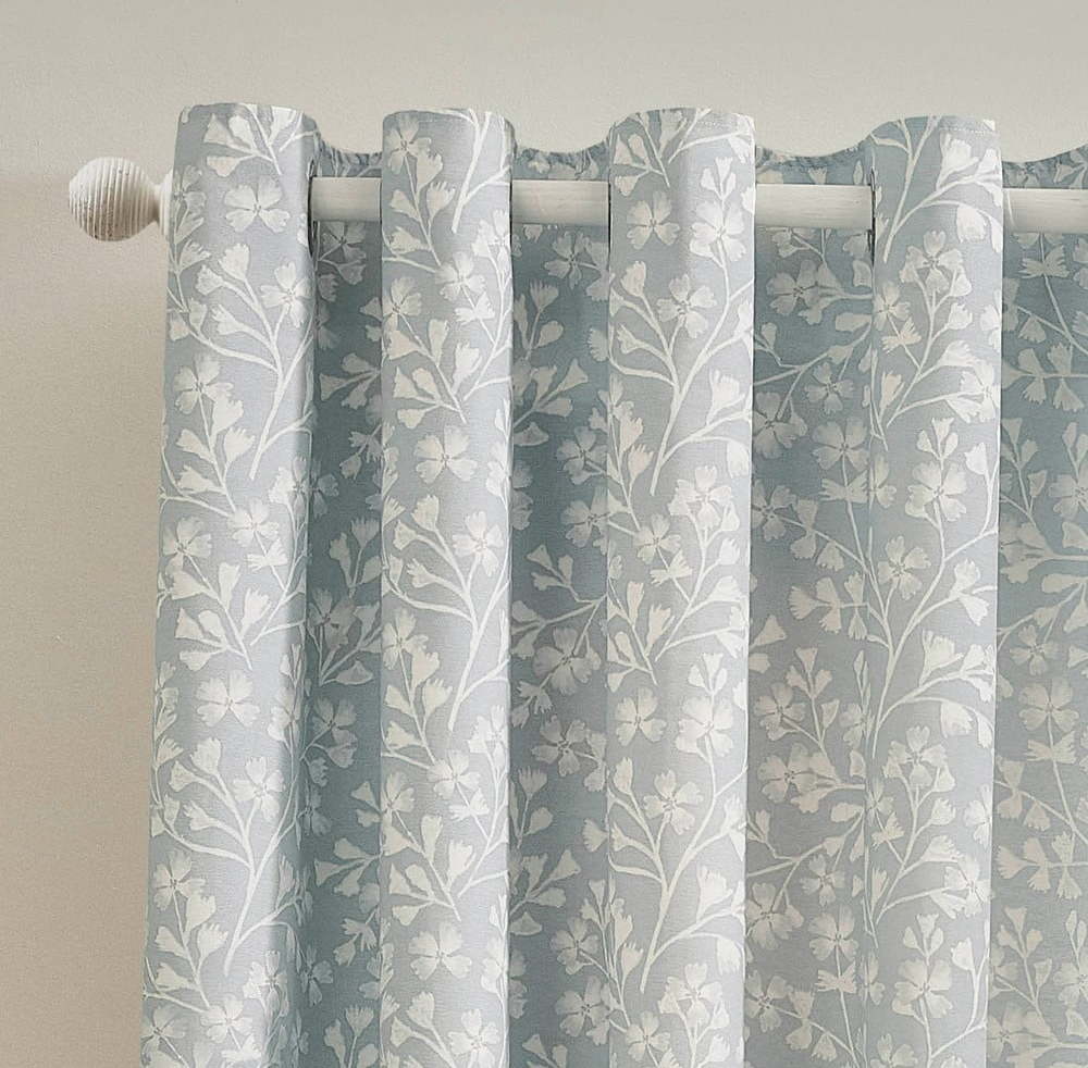 Modré závěsy v sadě 2 ks 168x229 cm Brooke Floral – Catherine Lansfield Catherine Lansfield