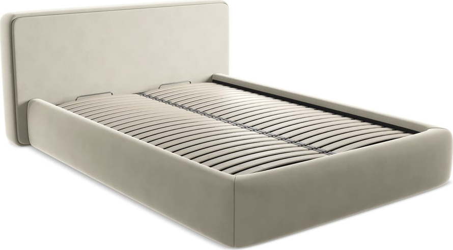 Krémová čalouněná dvoulůžková postel s úložným prostorem s roštem 160x200 cm Kiana – Makamii Makamii