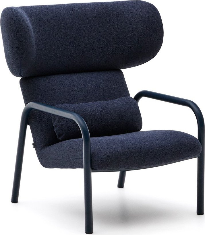 Tmavě modré křeslo Inari – Kave Home Kave Home