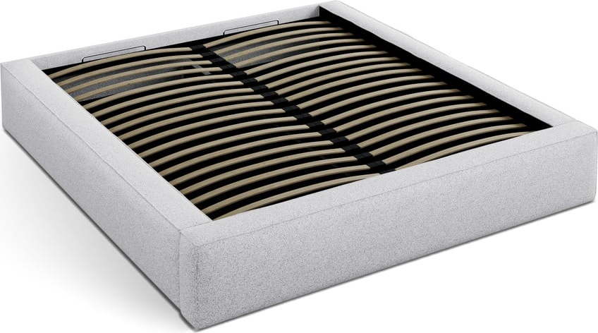 Světle šedá čalouněná dvoulůžková postel s úložným prostorem s roštem 140x200 cm Simon – Micadoni Micadoni