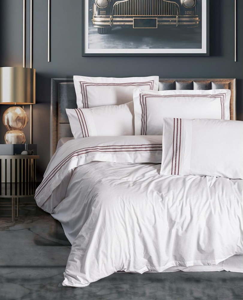 Bílé povlečení na jednolůžko z bavlny Renforcé 140x200 cm Red Heritage Lines – Mila Home Luxury Mila Home Luxury
