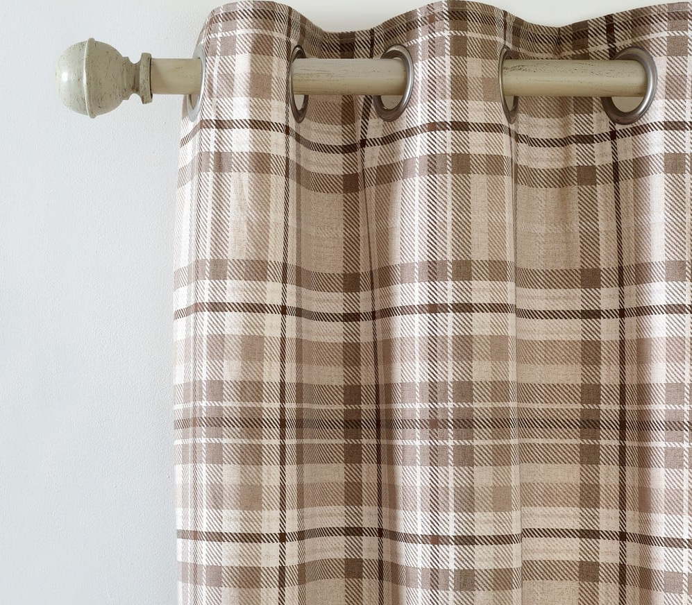 Hnědé flanelové termo závěsy v sadě 2 ks 117x229 cm Cullen Thermal Check – Catherine Lansfield Catherine Lansfield