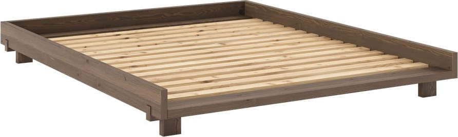 Hnědá dvoulůžková postel z borovicového dřeva s roštem 160x200 cm Social – Karup Design Karup