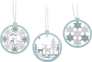 Dřevěn&eacute; v&aacute;nočn&iacute; ozdoby v sadě 6 ks &oslash; 8 cm &ndash; Casa Selecci&oacute;n Casa Selecci&oacute;n