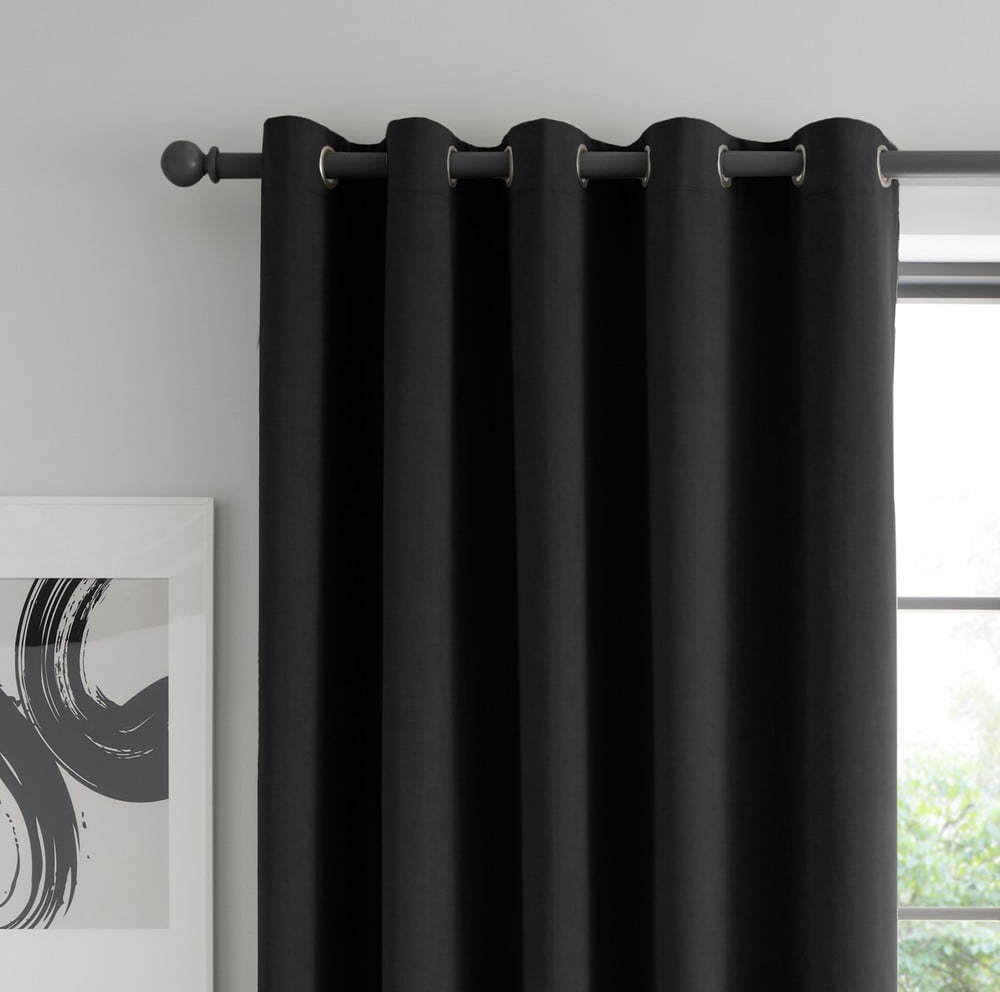 Černé zatemňovací závěsy v sadě 2 ks 168x229 cm Wilson – Catherine Lansfield Catherine Lansfield