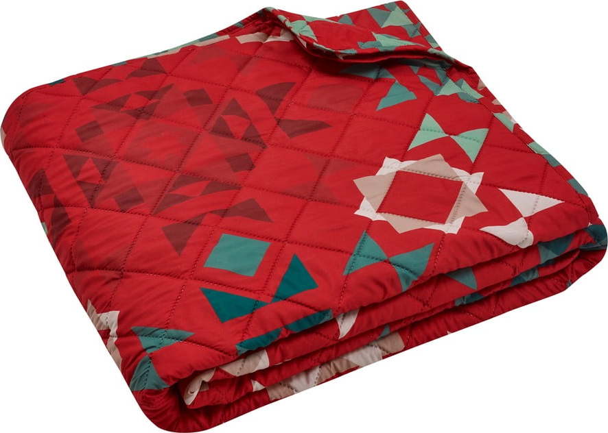 Červený prošívaný přehoz 220x230 cm Patchwork – Catherine Lansfield Catherine Lansfield